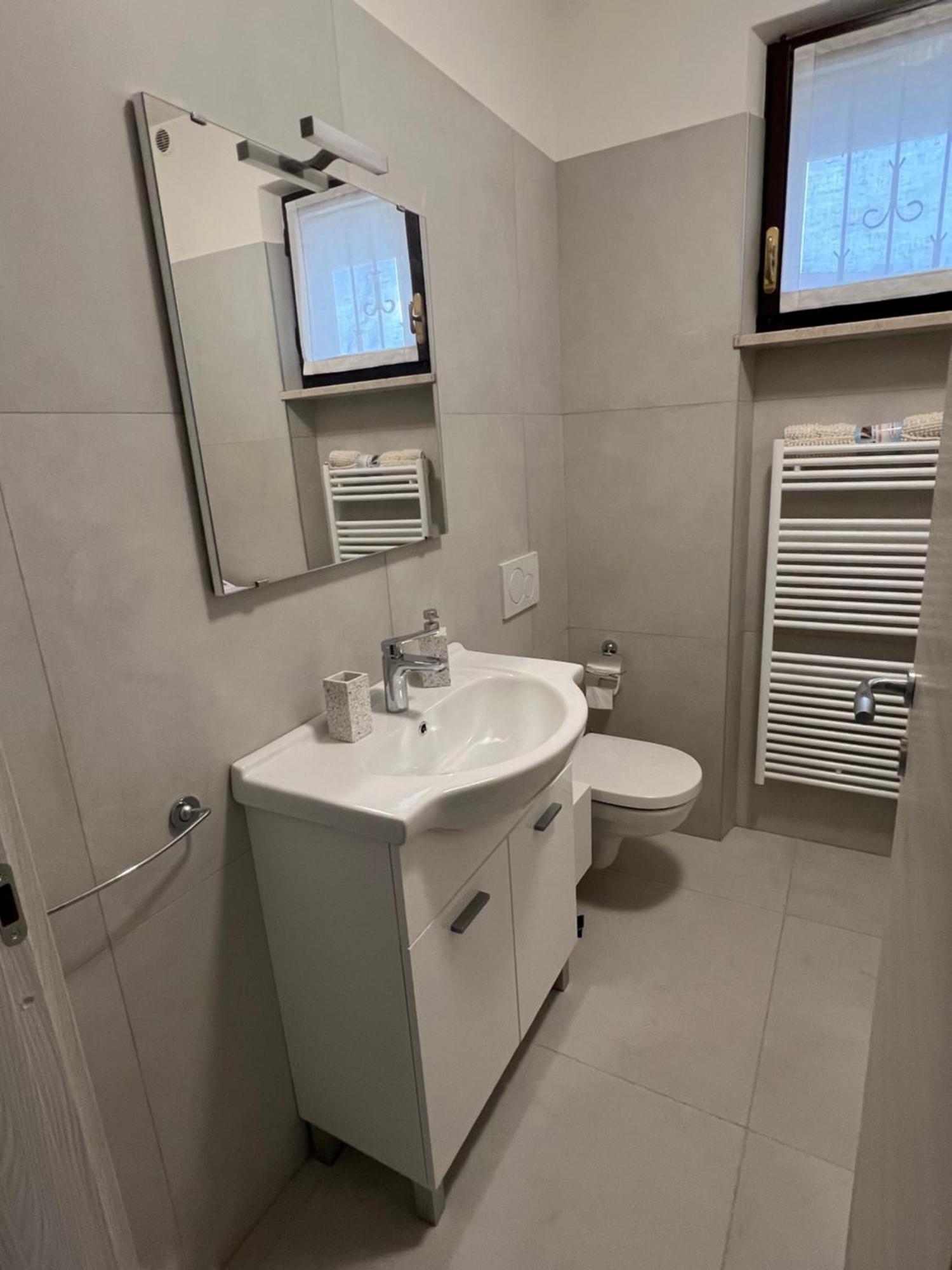 Appartement La Vela à Sirmione Extérieur photo