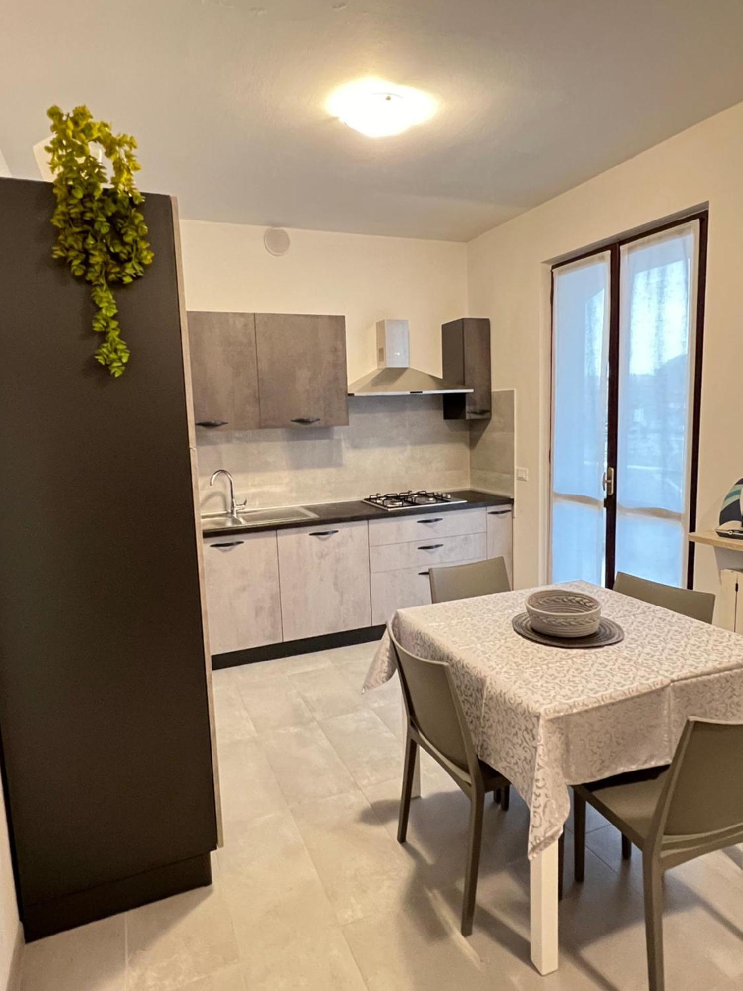 Appartement La Vela à Sirmione Extérieur photo