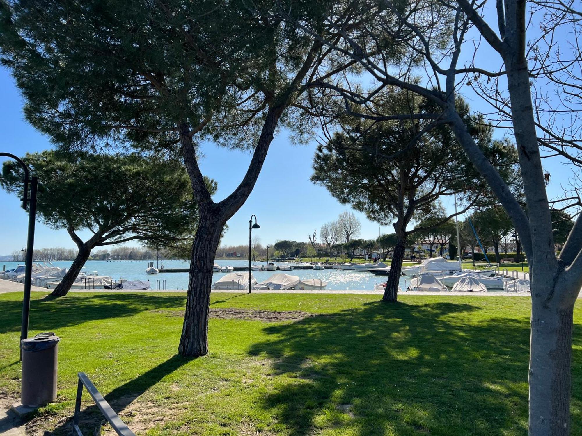 Appartement La Vela à Sirmione Extérieur photo